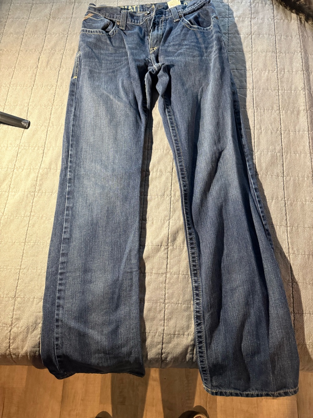Ariat Men's Bootcut Jeans in Medium Blue Wash